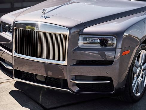 Used 2020 Rolls-Royce Cullinan AWD/4WD image 7