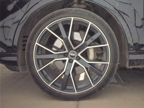 Used 2021 Audi Q7 3.0T Prestige image 20