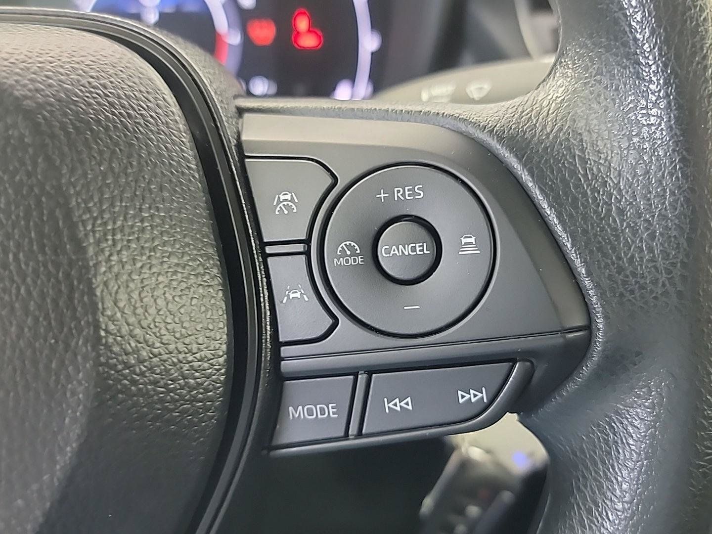 Used 2026 Toyota Corolla LE FWD image 23
