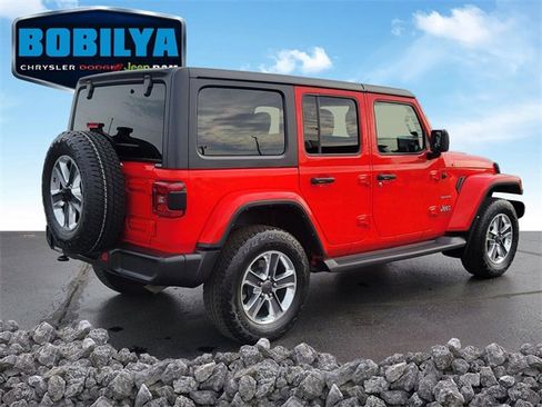 Used 2021 Jeep Wrangler Unlimited Sahara w/ Dual Top Group image 3