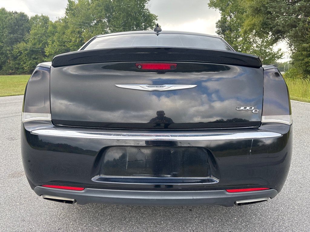 Used 2016 Chrysler 300 C RWD image 4