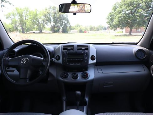 Used 2006 Toyota RAV4 4WD image 17