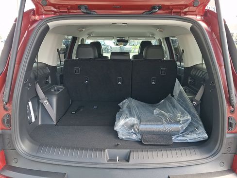 Used 2025 Hyundai Santa Fe SEL AWD/4WD image 28
