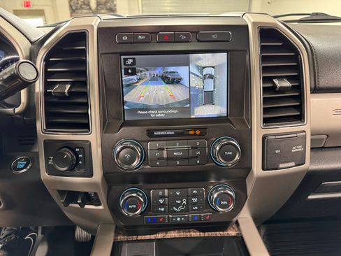 Used 2019 Ford F250 Lariat w/ Lariat Ultimate Package image 21