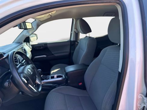 Used 2023 Toyota Tacoma SR5 image 18