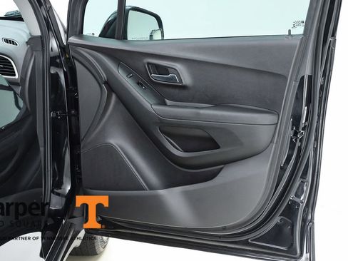 Used 2018 Chevrolet Trax LT image 31