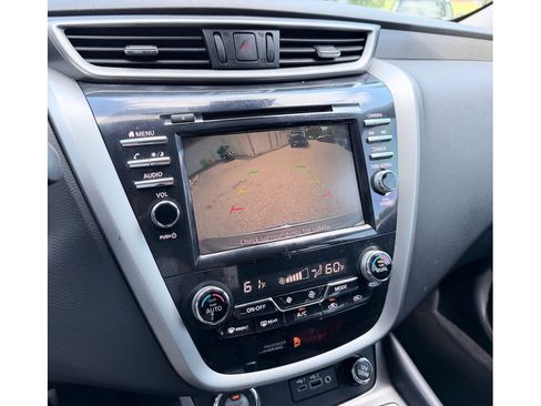 Used 2021 Nissan Murano SV FWD image 16