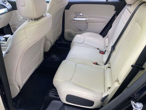 Used 2020 Mercedes-Benz GLB 250 image 9