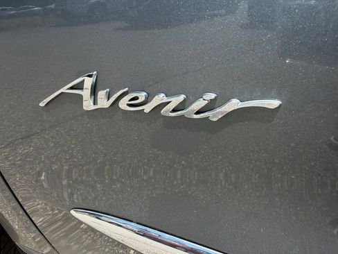 Used 2020 Buick Enclave Avenir w/ Avenir Technology Package AWD/4WD image 10