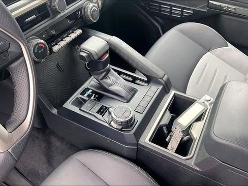 Used 2025 Toyota Tacoma TRD Off-Road AWD/4WD image 14