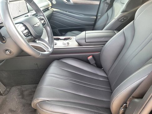 Used 2025 Genesis GV80 2.5T Select image 17
