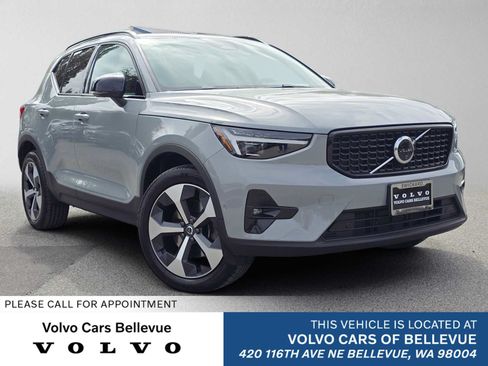 Used 2026 Volvo XC40 B5 Plus w/ Protection Package Premier AWD/4WD image 1