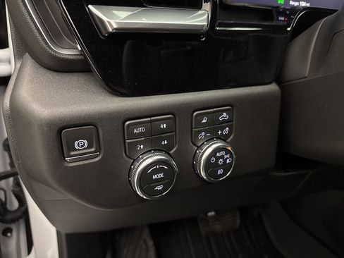 New 2026 GMC Sierra 1500 SLT w/ SLT Premium Plus Package AWD/4WD image 28