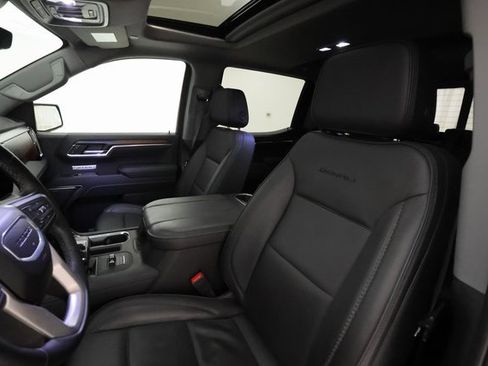 Used 2025 GMC Sierra 1500 Denali w/ Denali Reserve Package image 11