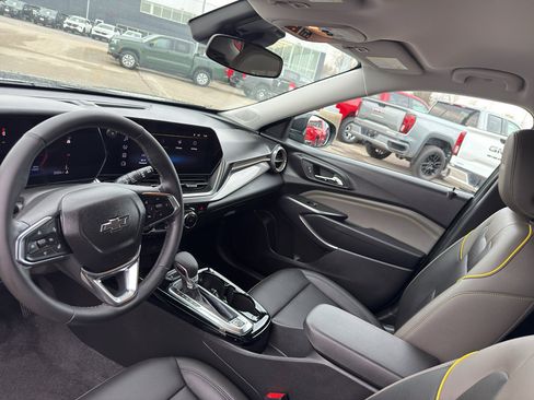 Used 2025 Chevrolet Trax ACTIV w/ Driver Confidence Package FWD image 25