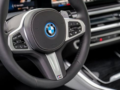 New 2026 BMW X5 xDrive50e w/ M Sport Package AWD/4WD image 12