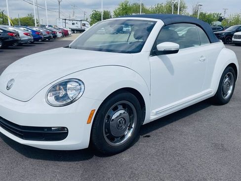 Used 2016 Volkswagen Beetle 1.8T Denim FWD image 9