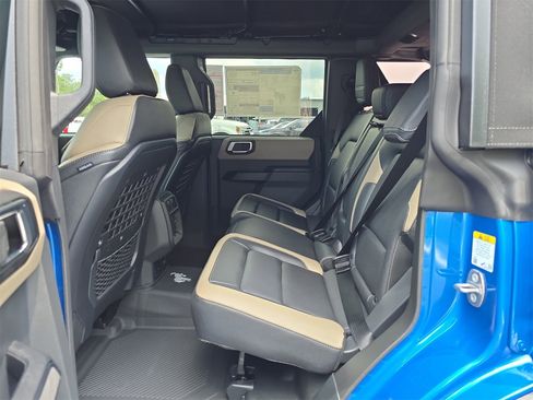 New 2025 Ford Bronco Big Bend w/ Black Diamond Package image 12