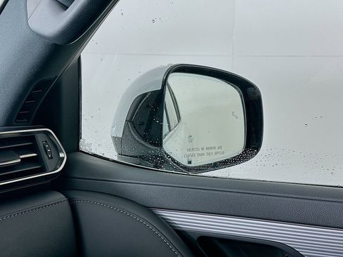 Used 2024 Lexus LX 600 F Sport image 24