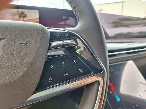 New 2026 Cadillac Escalade Luxury w/ Touring Package AWD/4WD image 19