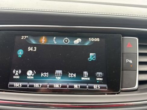 Used 2019 Buick Enclave Preferred image 24