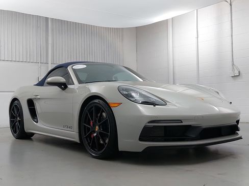 Certified 2025 Porsche 718 Boxster GTS RWD image 9