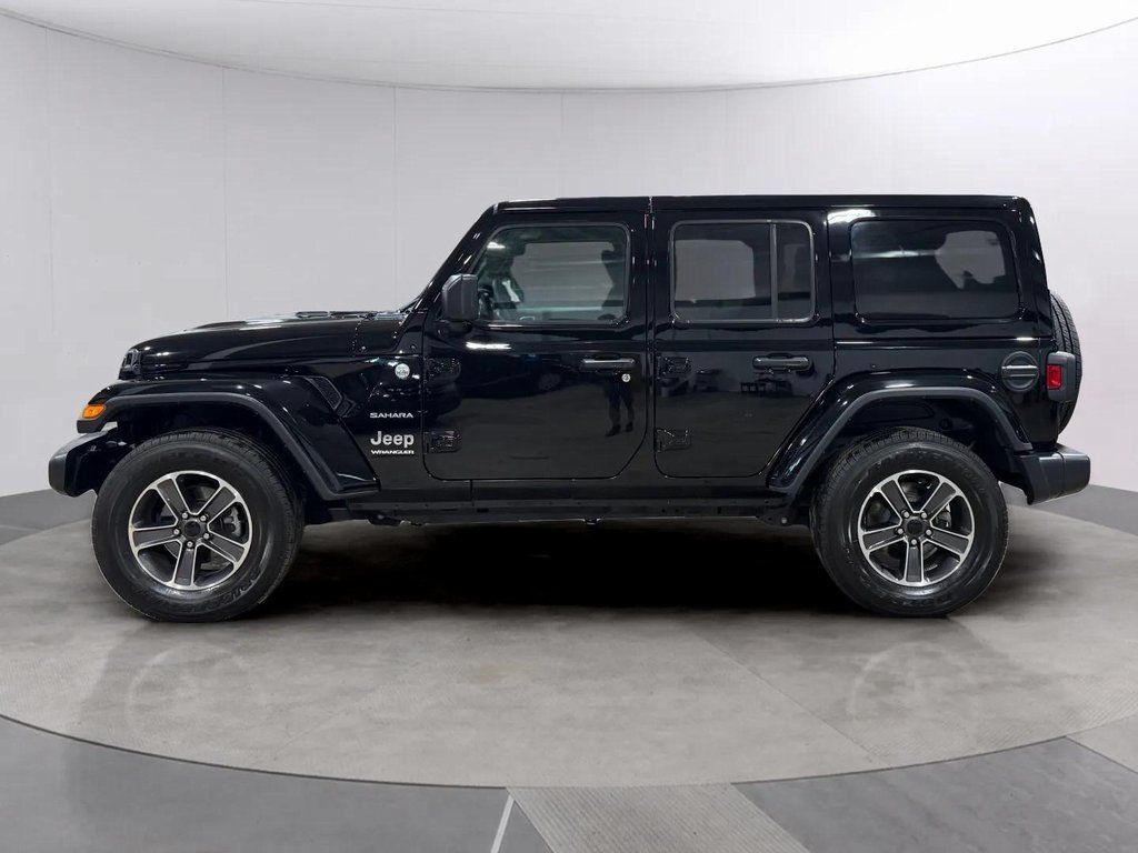Used 2023 Jeep Wrangler Unlimited Sahara AWD/4WD image 6