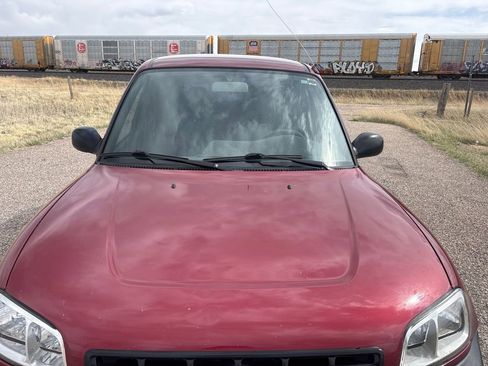 Used 1999 Toyota RAV4 2WD 4-Door image 9