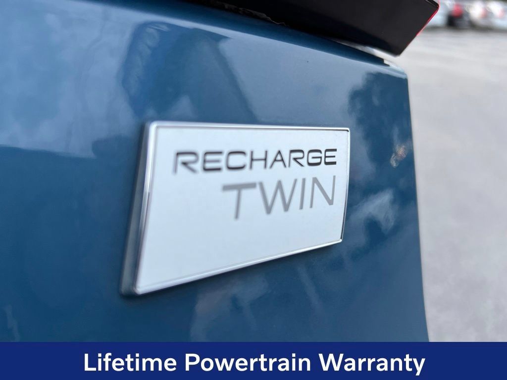 Certified 2023 Volvo C40 P8 Recharge Plus AWD/4WD image 27