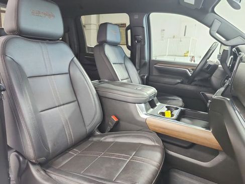 Used 2024 Chevrolet Silverado 2500 High Country AWD/4WD image 41