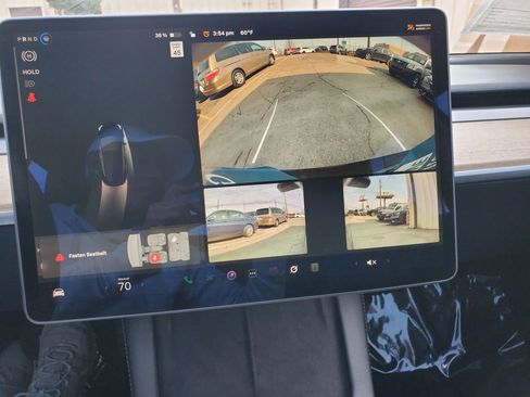 Used 2022 Tesla Model 3 Standard Range image 48