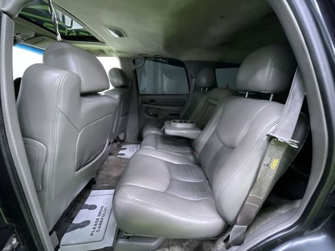 Used 2003 GMC Yukon Denali image 27