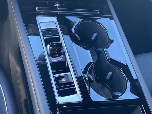 New 2026 Volkswagen Atlas Cross Sport SEL Premium R-Line image 26