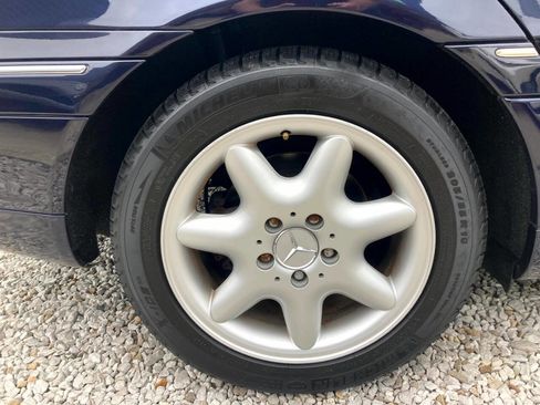 Used 2002 Mercedes-Benz C 240 Sedan image 26