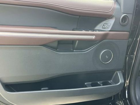 Used 2024 Ford Expedition Max Limited image 29