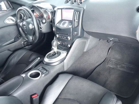 Used 2012 Nissan 370Z Touring w/ Sport Pkg RWD image 31