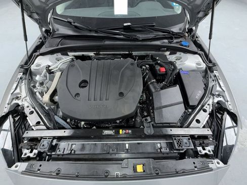 Used 2025 Volvo S60 B5 Core image 18
