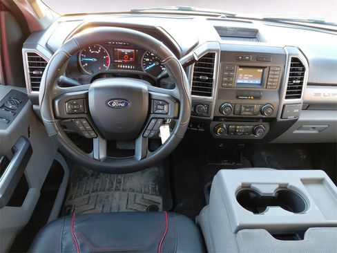 Used 2017 Ford F350 XLT w/ XLT Value Package image 12