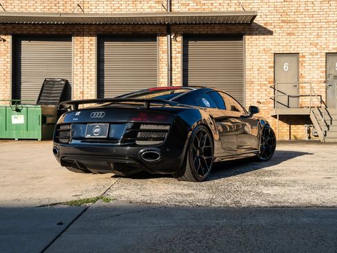Used 2011 Audi R8 V10 AWD/4WD image 3