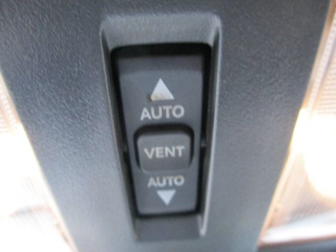 Used 2012 Dodge Challenger R/T Plus RWD image 39
