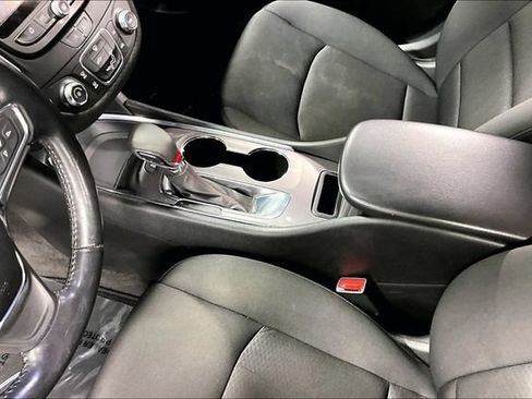 Used 2021 Chevrolet Malibu RS FWD image 17