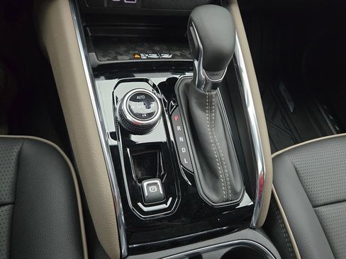 New 2026 GMC Canyon Denali w/ LPO, Denali Black Edition image 28