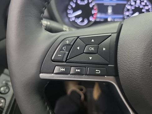 Used 2025 Nissan Sentra SV w/ All-Weather Package FWD image 27