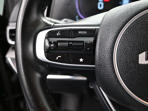 Used 2024 Kia Sportage EX FWD image 14