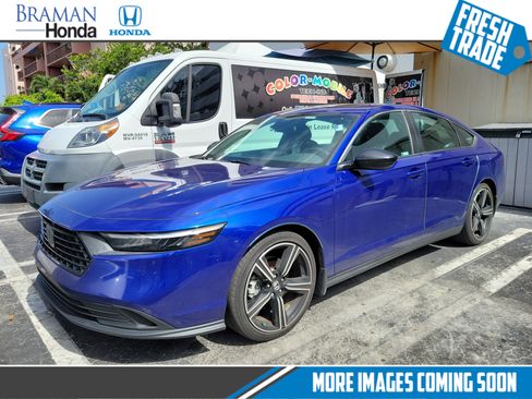 Used 2023 Honda Accord Sport image 1