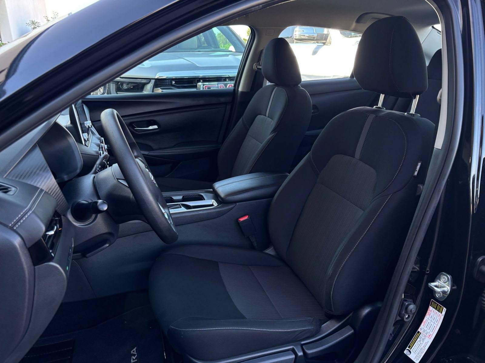 Used 2025 Nissan Sentra SV FWD image 34