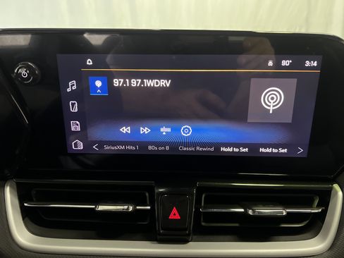 Certified 2025 Chevrolet TrailBlazer LT w/ Convenience Package FWD image 18