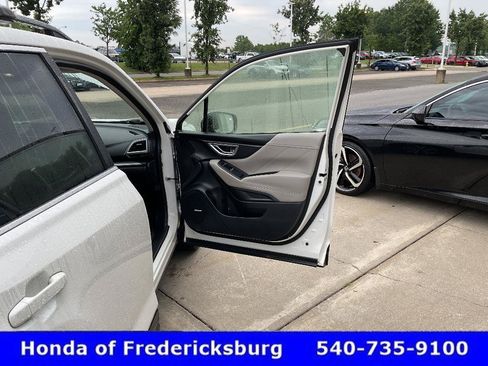 Used 2020 Subaru Forester Limited w/ Popular Package #3 AWD/4WD image 17