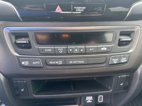 Used 2023 Honda Passport TrailSport image 18