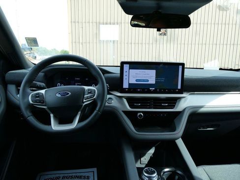 New 2027 Ford Explorer Active AWD/4WD image 15